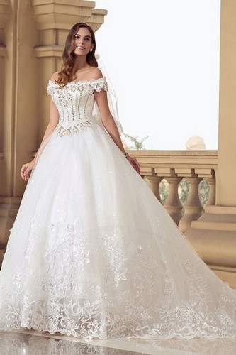 невеста в белом платье